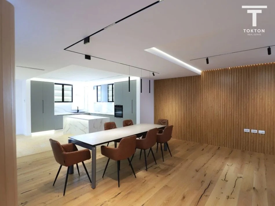 Tirane, jepet me qera Vile 5+1+Ballkon Kati 4, 630 m² 3.000 € (petrele)