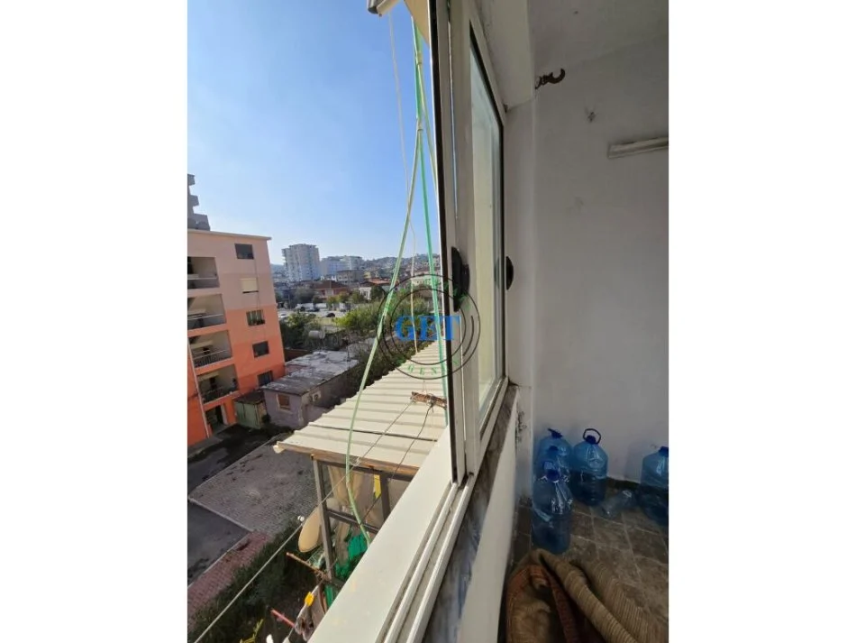 Durres, shes apartament 1+1 Kati 3, 56 m² 52.000 € (Stadiumi, Durres)