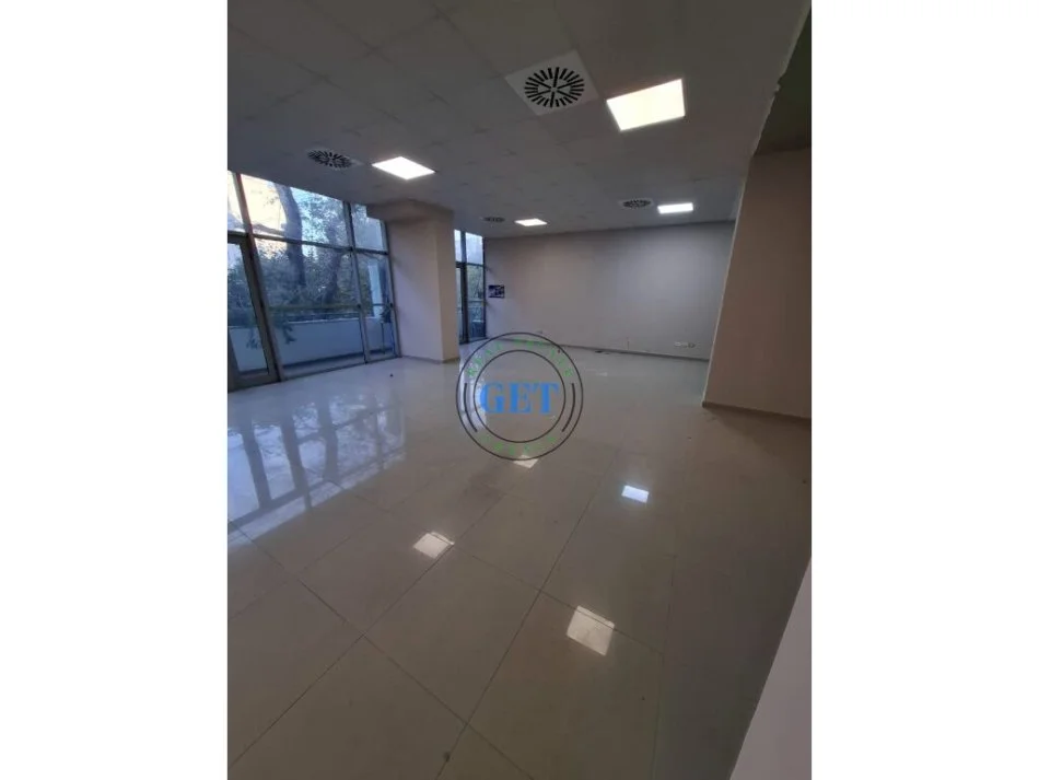Durres, jepet me qera ambjent biznesi Kati 2, 100 m² 800 € (Ish Rajoni, Durres)