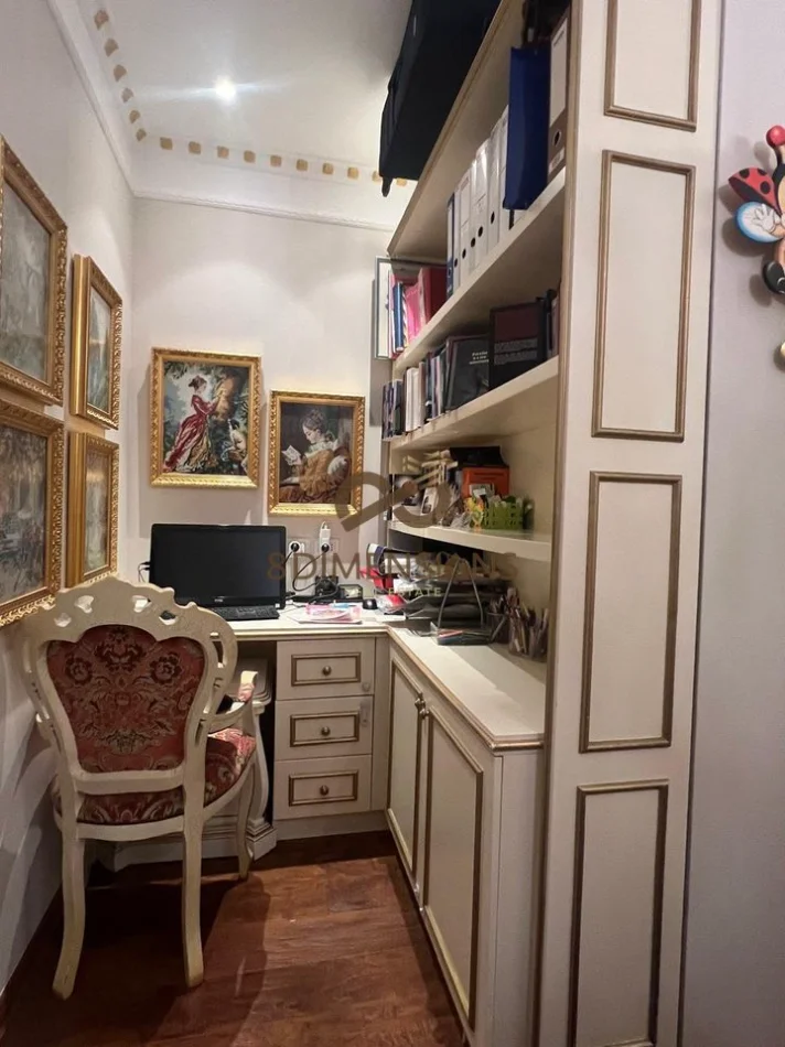 Tirane, jepet me qera apartament 1+1 Kati 9, 76 m² 700 € (komuna e parisit)