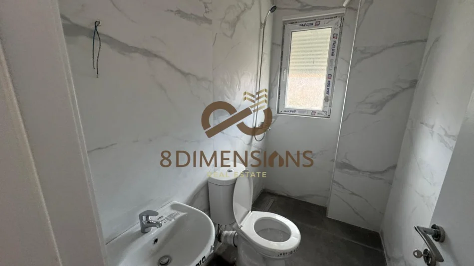 Tirane, jepet me qera apartament 3+1 Kati 4, 130 m² 800 € (selite)