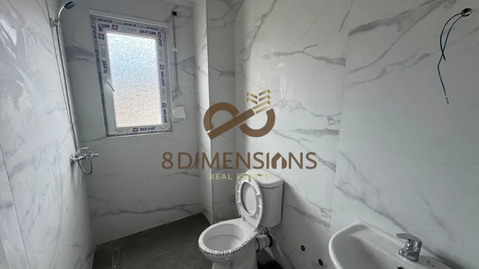 Tirane, jepet me qera apartament 3+1 Kati 4, 130 m² 800 € (selite)