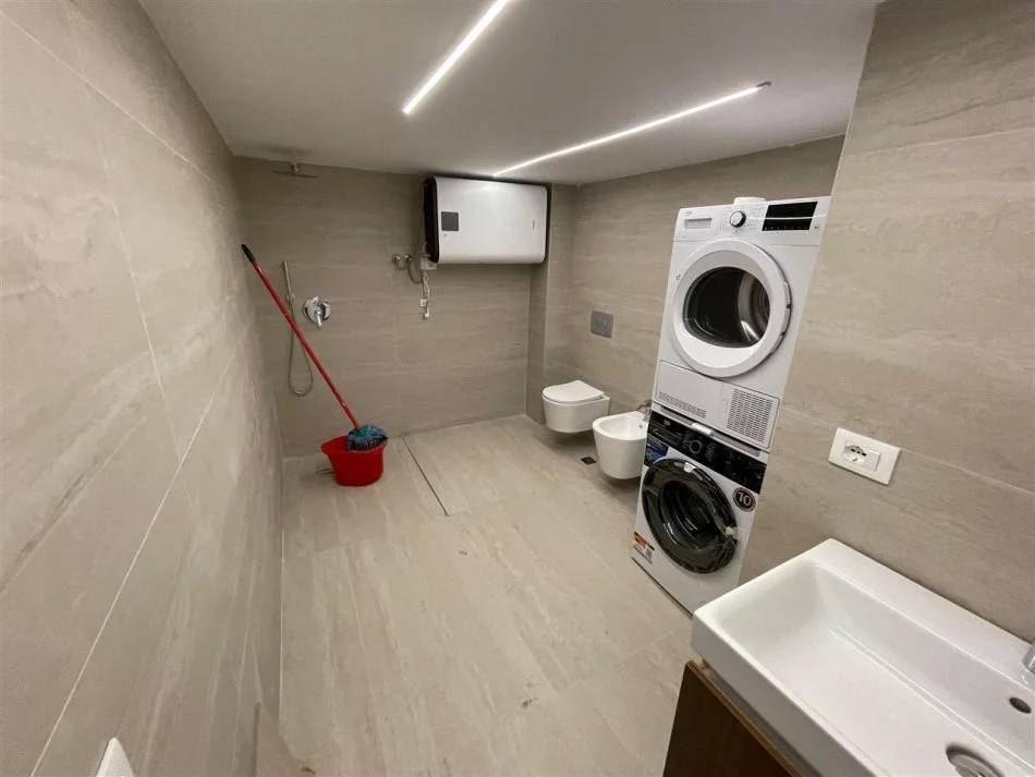 Tirane, shitet apartament duplex 2+1 Kati 1, 104 m² 160.000 € (GOLDEN PARK 3)