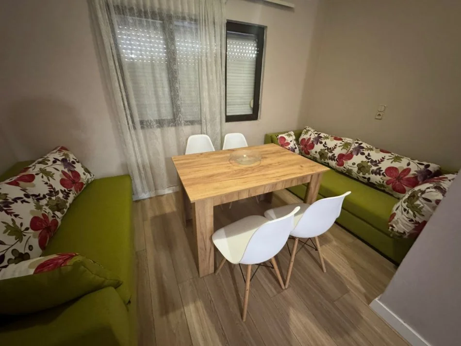 Apartament 2+1 me qera ne Myslym Shyr (600 Euro)
