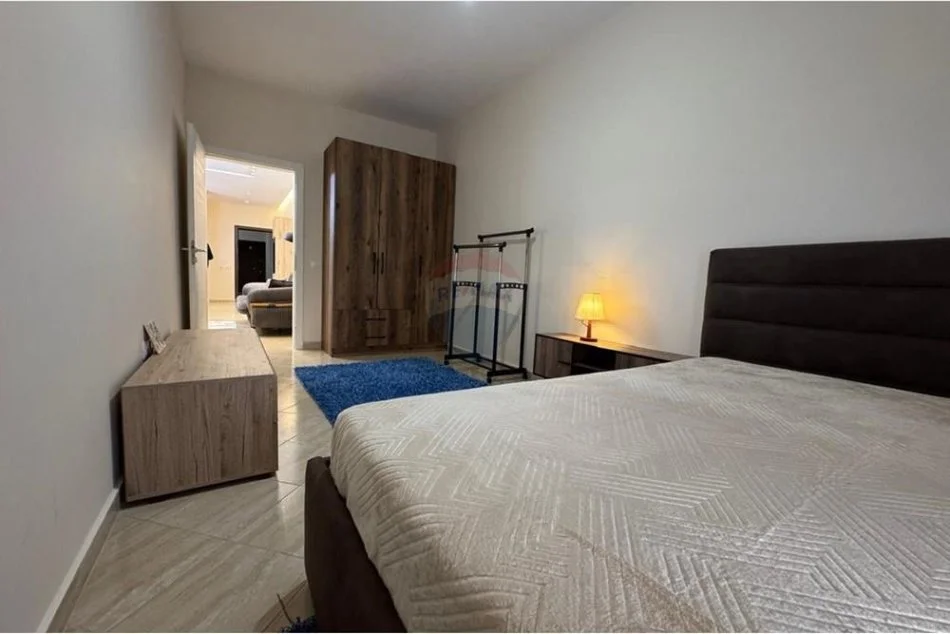 Tirane, jepet me qera apartament 2+1 , 111 m² 500 € (Fresk)