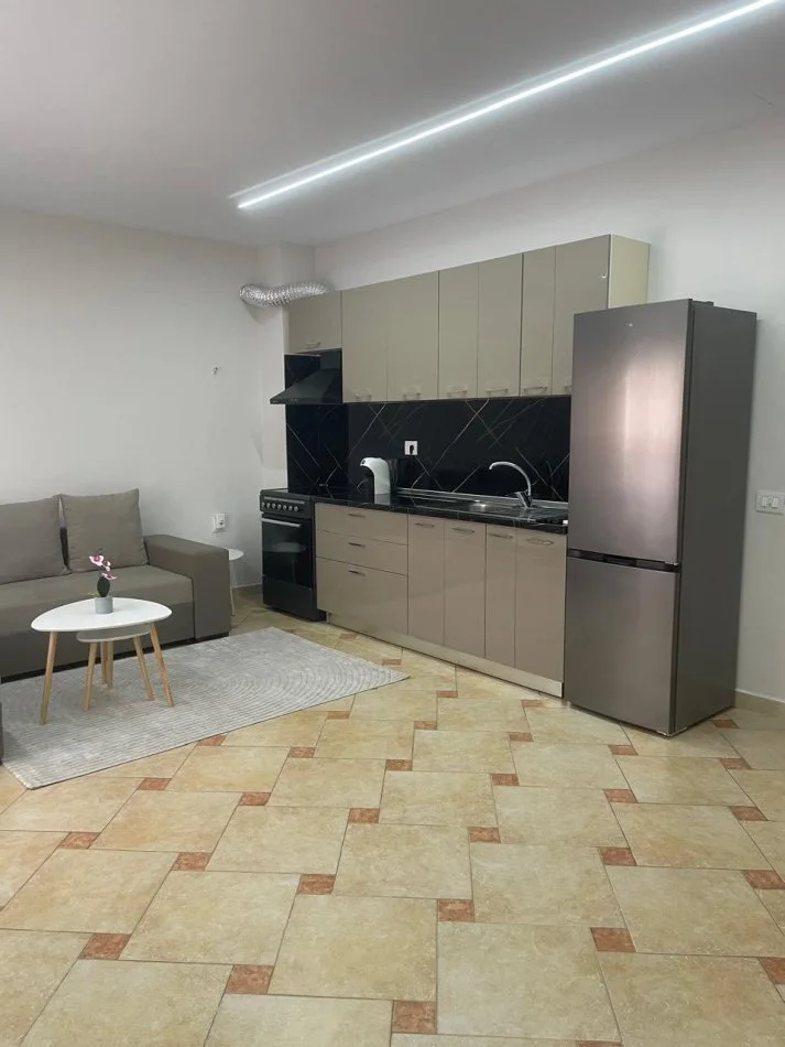 Durres, jepet me qera apartament 1+1+Ballkon Kati 5, 70 m² 400 € (Qera Apartament Sistemin 1+1 me ballkon te madh PAMJE DETI SEA VIEW Ura Dajlanit, PLAZH +355 069 20 39 456 • 400€ )