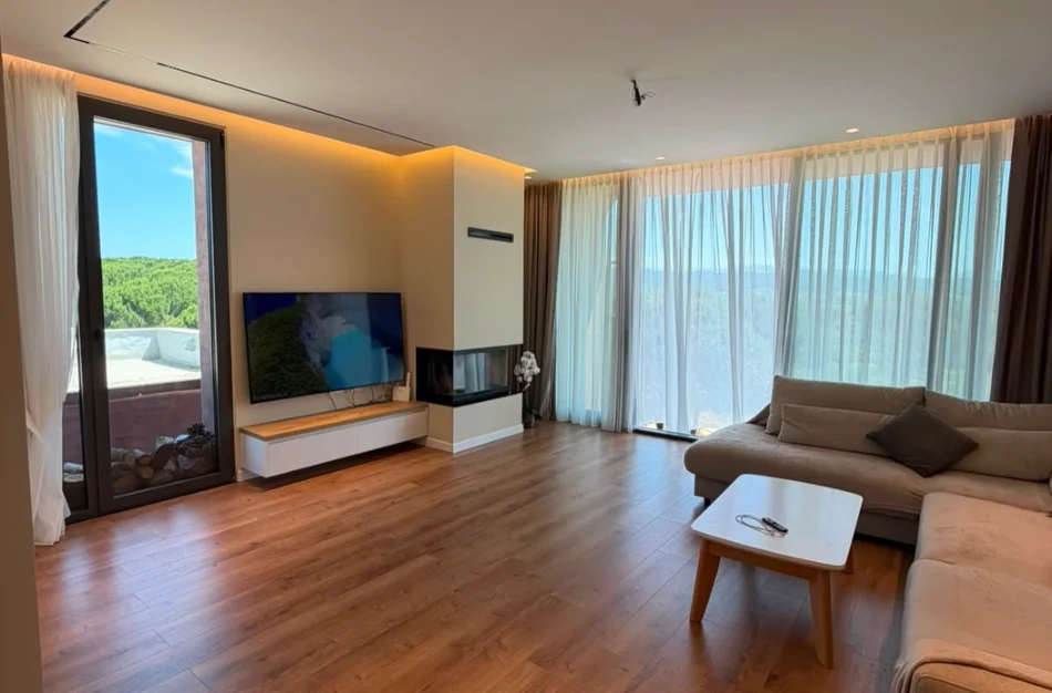 Durres Plazh, shitet apartament 2+1+Aneks+Ballkon Kati 5, 137 m² 450.000 € (durres)