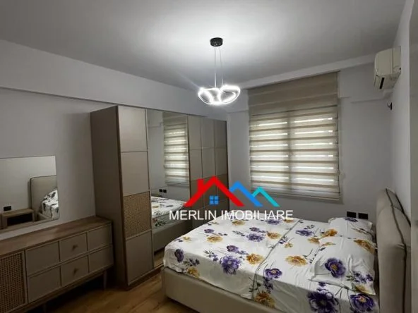 Tirane, jepet me qera apartament 3+1+Ballkon Kati 2, 120 m² 1.000 € (RRUGA SULEJMAN PITARKA,MYSLYM SHYRI)