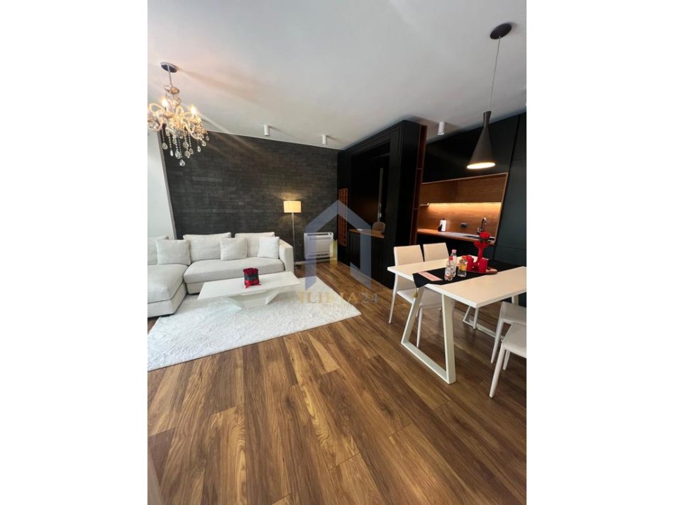 Tirane, shes 1+1+Ballkon Kati 2, 2.500.000 € (Bllok Rruga Sami Frasheri)