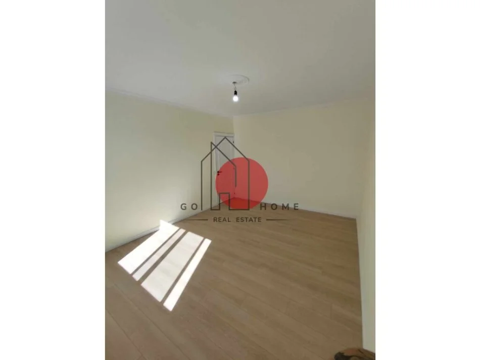 Tirane, shitet apartament 1+1 Kati 5, 57 m² 82.000 € (Rruga Ali Demi)