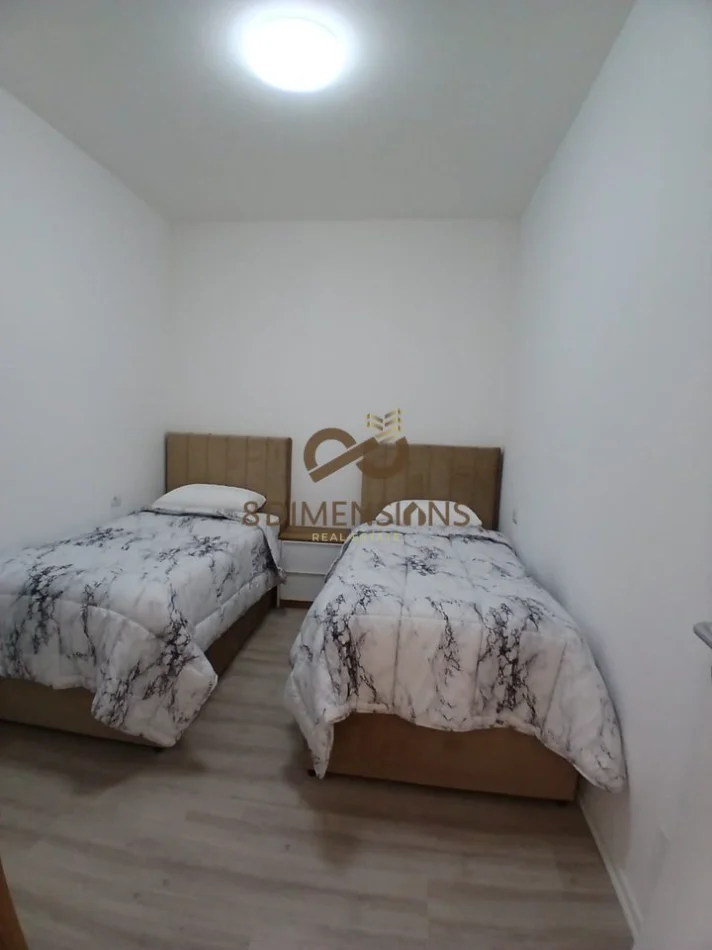 Tirane,jepet me qera apartament 2+1+Ballkon Kati 4, 76 m² (zogu i zi)