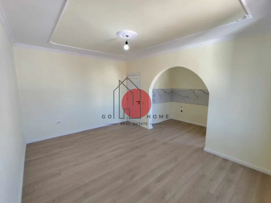Tirane, shitet apartament 1+1 Kati 5, 57 m² 82.000 € (Rruga Ali Demi)
