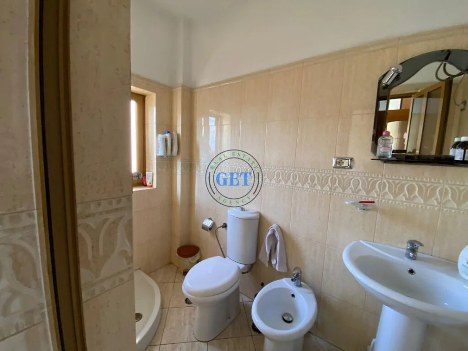 Durres, shes apartament 2+1 Kati 3, 130 m² 145.000 € (Stadiumi)