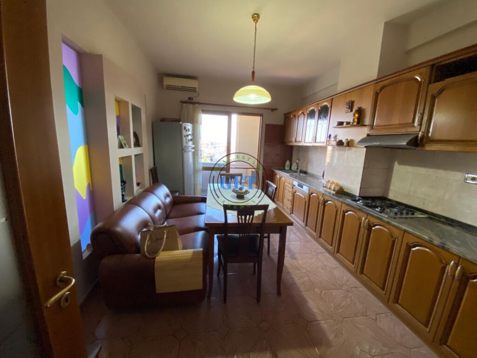 Durres, shitet apartament 3+1+Ballkon Kati 3, 130 m² 145.000 € (Stadiumi, Durres)