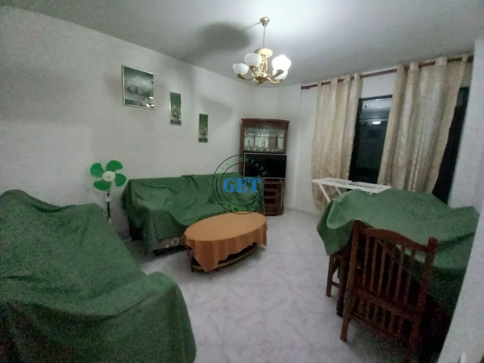 Durres, jepet me qera apartament 2+1+Ballkon Kati 5, 105 m² 450 € (Vollga Durres.)