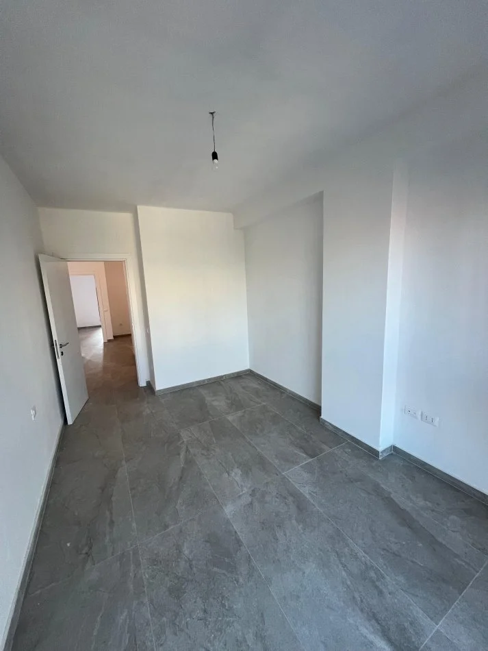 Tirane, shes apartament 2+1+Ballkon Kati 1, 96 m² 220.000 € (Myslym Shyri)