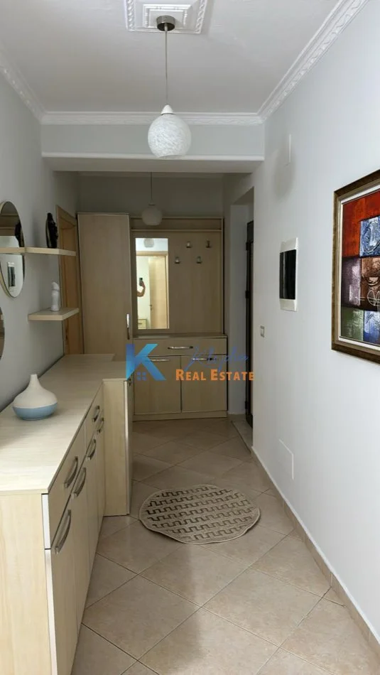 Tirane, jap me qera apartament 2+1+Ballkon Kati 5, 100 m² 600 € (Don Bosko, afer Viva Market)