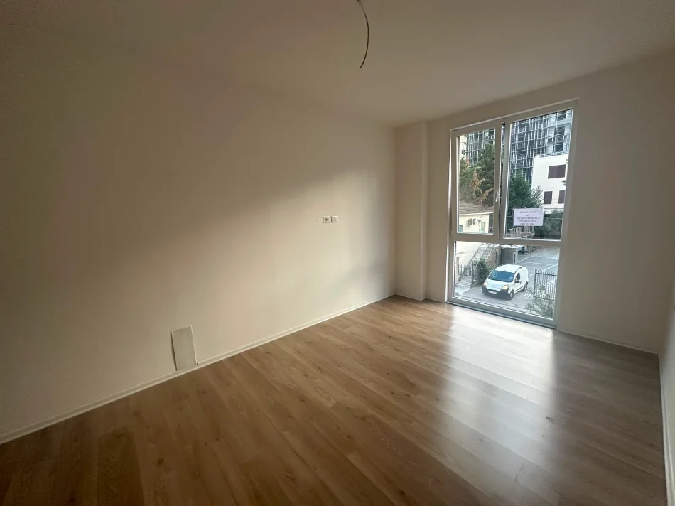 Shqiperi, jepet me qera apartament 2+1+Ballkon Kati 2, 98 m² 400 € (Rruga Lidhja e Prizrenit , Paskuqan)