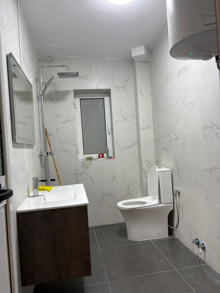 Tirane, shitet apartament 2+1 Kati 4, 81 m² 150.000 € (Ali Demi)