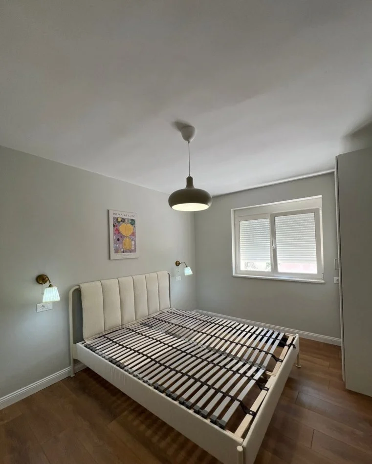 Tirane, jepet me qera apartament 1+1 Kati 3, 52 m² 400 € 