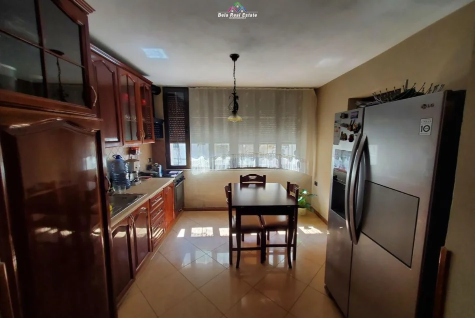 Tirane, shes apartament 3+1 Kati 2, 74 m² 225.000 € (muhamed gjollesha)