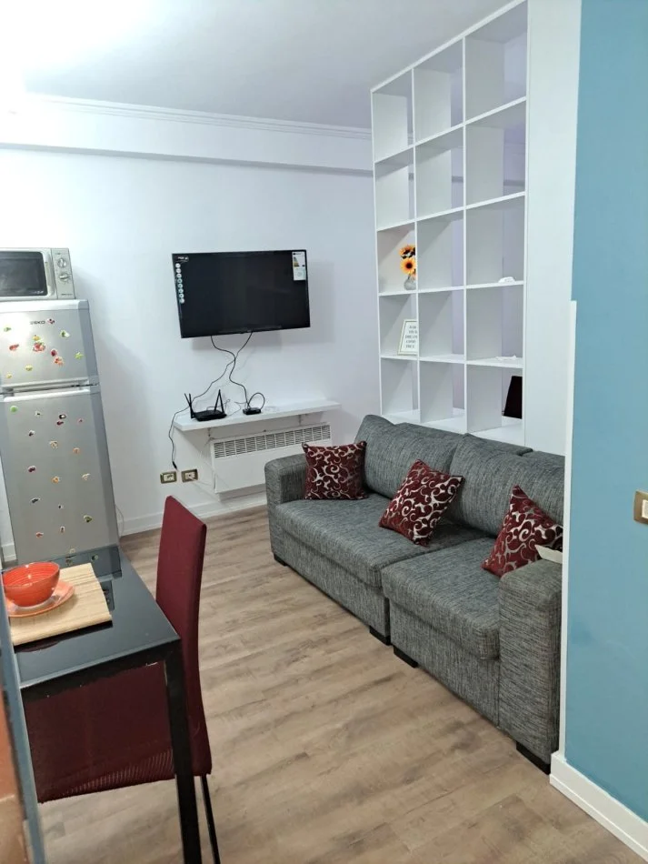 Tirane, jepet me qera garsonier 1+1 Kati 6, 45 m² 370 € (Astir tek Bohemi)