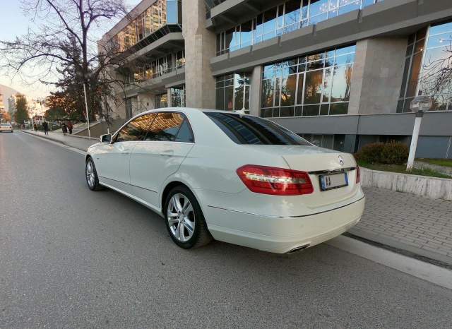 Tirane, shes makine Mercedes-Benz E200 Viti 2012, 11.800 Euro