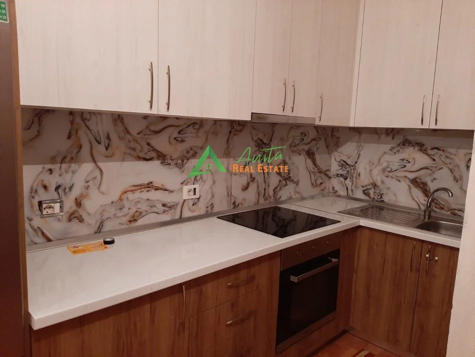 Tirane, jepet me qera apartament 2+1 Kati 2, 80 m² 410 € (Yzberish)