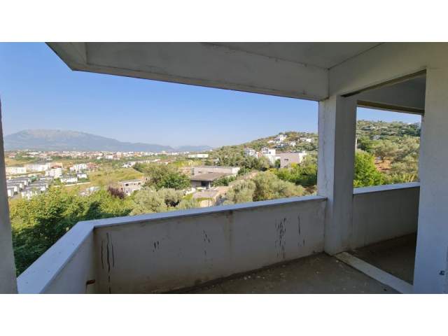 Tirane, shitet apartament 1+1 Kati 4, 65 m² 73.000 Euro