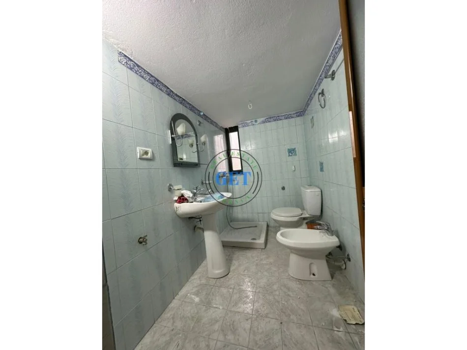 Durres, shitet apartament 2+1 Kati 2, 83 m² 98.000 € (Rrota e Kuqe, Plazh, Durres)