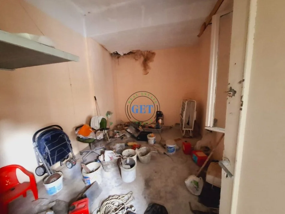 Durres, shitet apartament 2+1 Kati 0, 165 m² 65.000 € (Muzeu i Deshmoreve)