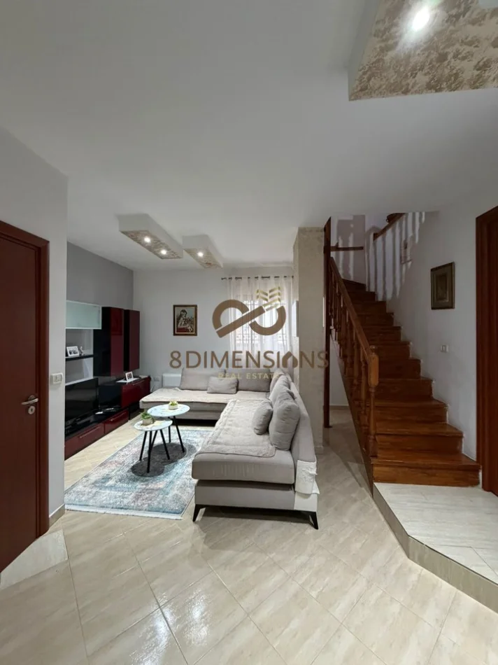 Tirane, shitet apartament 3+1+Ballkon Kati 5, 153 m² 285.000 € (fresk)