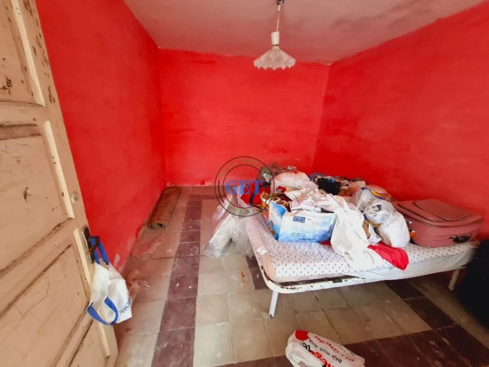 Durres, shitet apartament 2+1 Kati 0, 165 m² 65.000 € (Muzeu i Deshmoreve)