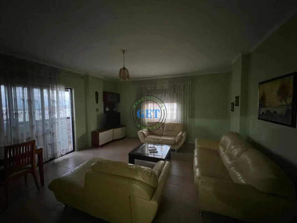 Durres, jepet me qera apartament 2+1 Kati 7, 114 m² 450 € (Flagship, Durres)