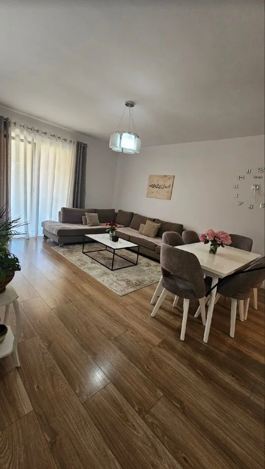 Tirane, shitet apartament 2+1 Kati 5, 105 m² 190.000 € 