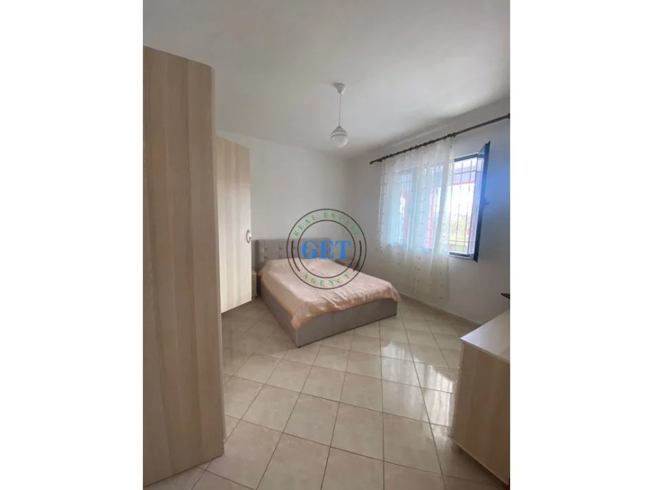 Durres, jepet me qera apartament 1+1 Kati 1, 70 m² 250 € (Plazh Hekurrudha, Durres)