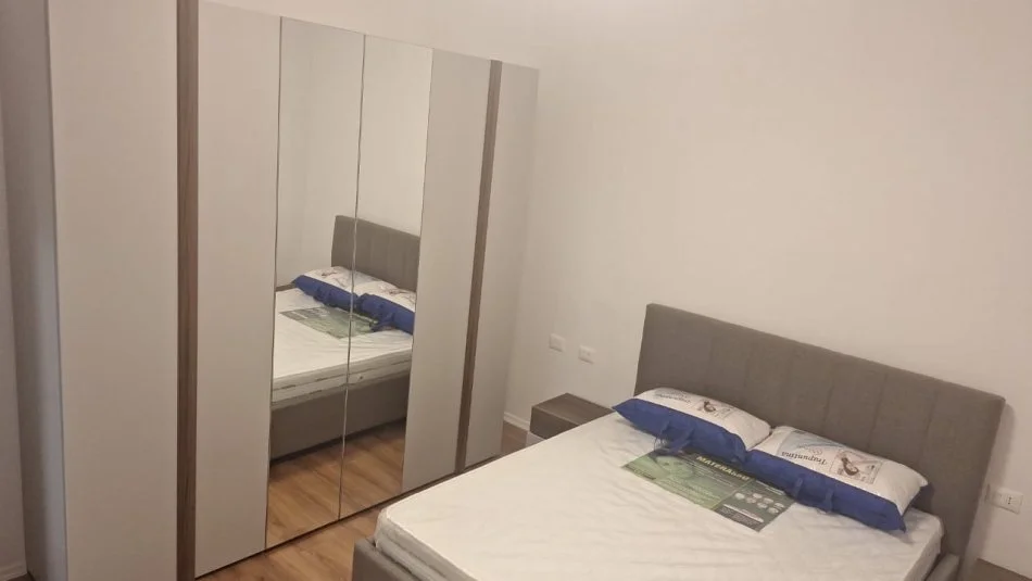 Tirane, jepet me qera shtepi 2+1 Kati 2, 85 m² 500 € (Ali Demi ,Rruga Idriz Dollaku)