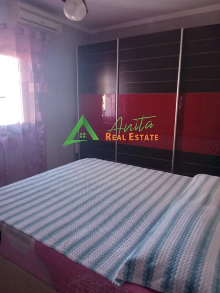 Tirane, jepet me qera apartament 3+1 Kati 6, 81 m² (Fusha e Aviacionit)