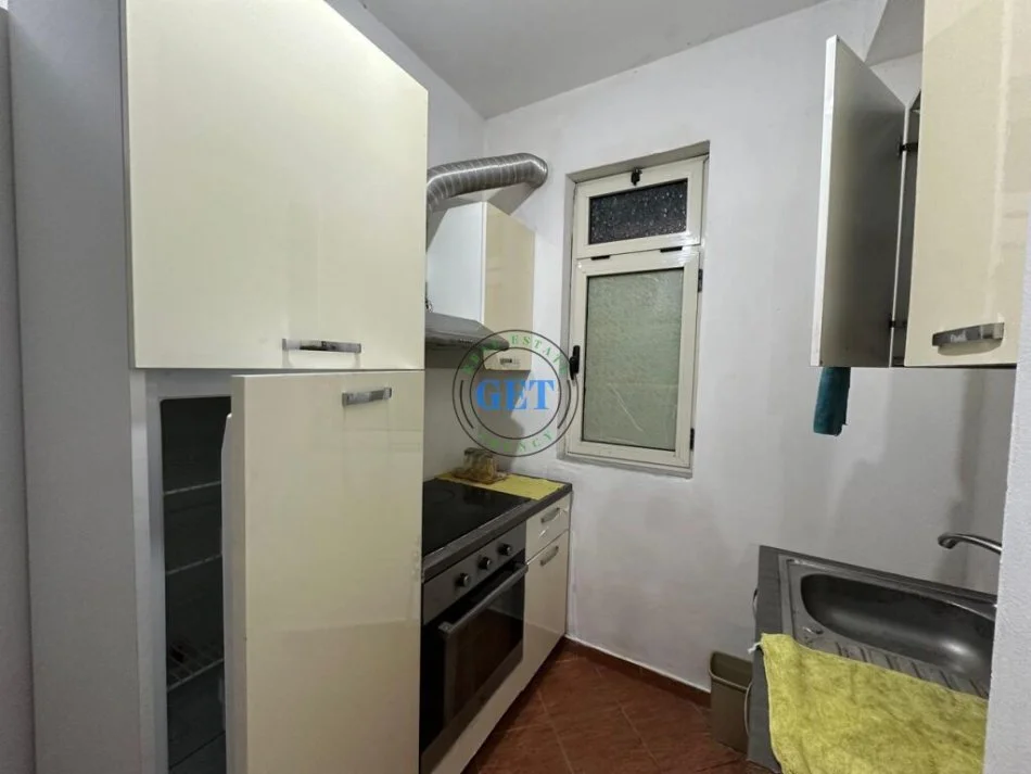 Durres, jepet me qera apartament 2+1+Ballkon Kati 2, 95 m² 350 € (Plazh Iliria, Durrës)