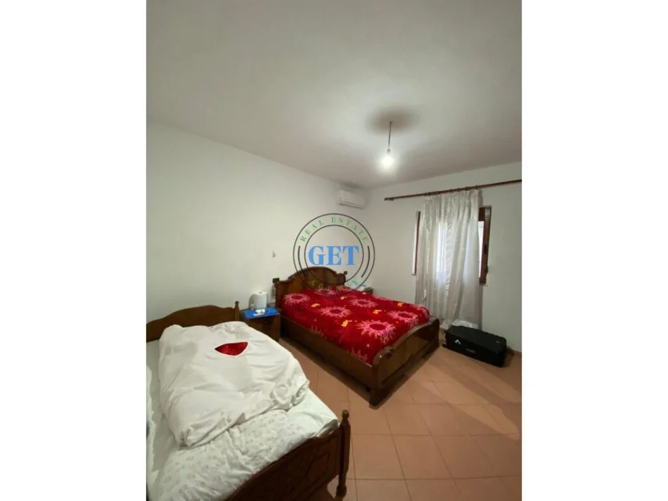 Durres, jepet me qera shtepi Kati 2, 80 m² 300 € (Pas Galaktikut, Durres)