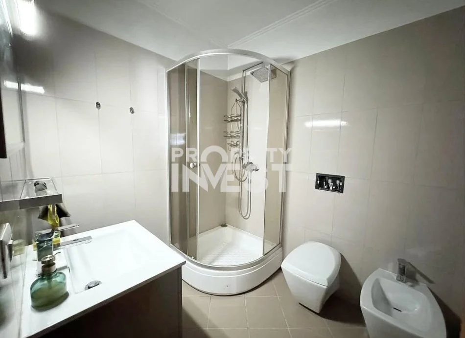 Tirane, jepet me qera apartament 2+1+Ballkon Kati 7, 145 m² 1.700 € (Rruga e Elbasanit)