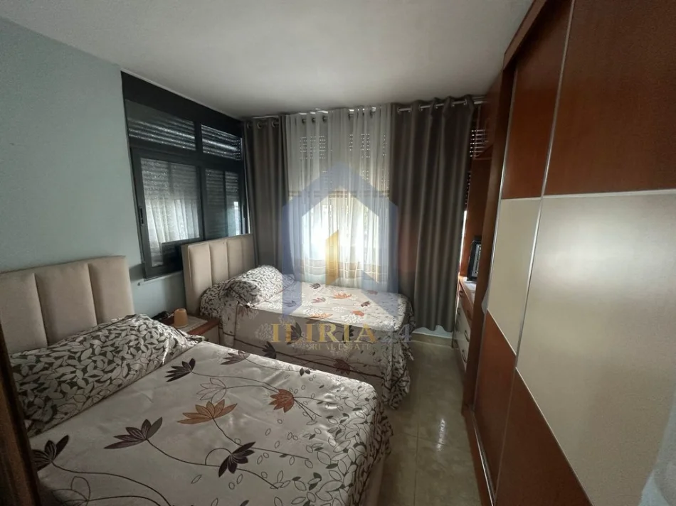 Tirane, shitet apartament 2+1+Ballkon Kati 4, 55 m² 100.000 € (Apartament 2+1 per shitje ne Allias)