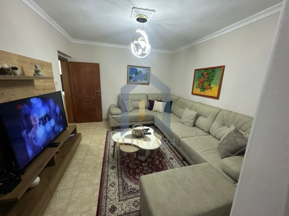 Tirane, shitet apartament 2+1+Ballkon Kati 4, 55 m² 100.000 € (Apartament 2+1 per shitje ne Allias)