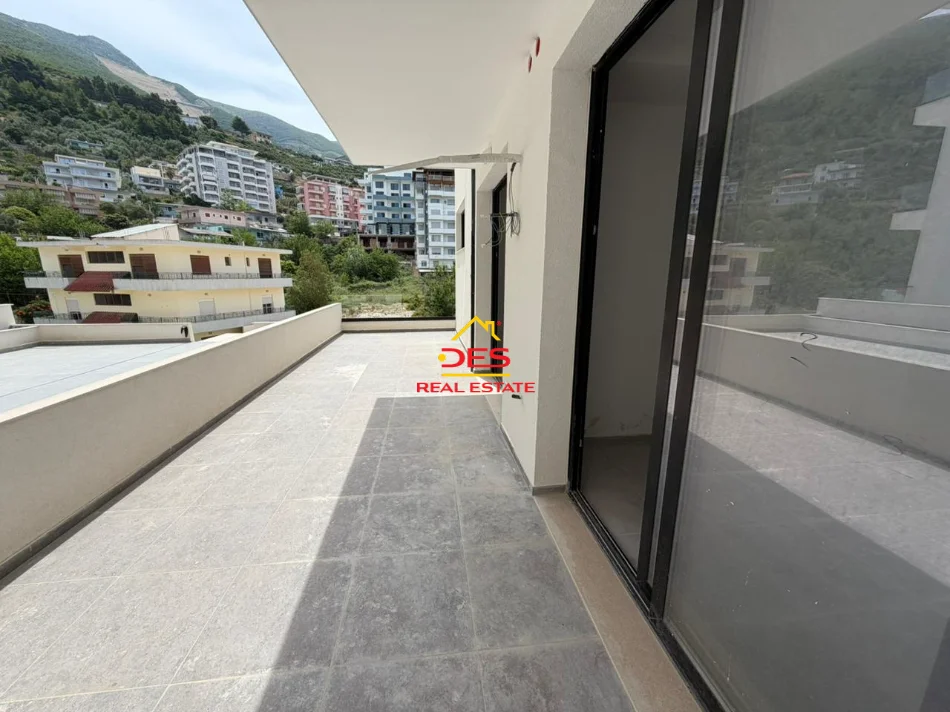 Vlore, shitet apartament 1+1+Ballkon Kati 1, 74 m² 198.030 € (Uji i Ftohtë)
