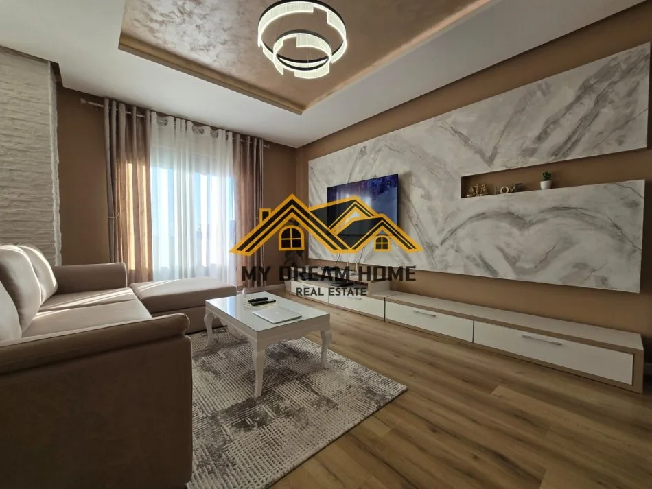 Durres, shitet apartament 2+1 , 110 m² 200.000 € (STACIONI I TRENIT)