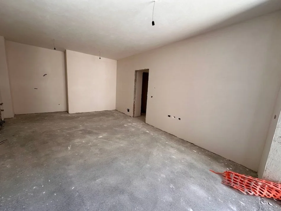 Tirane, shes apartament 2+1 Kati 2, 91 m² 155.000 € (Bulevardi i ri)