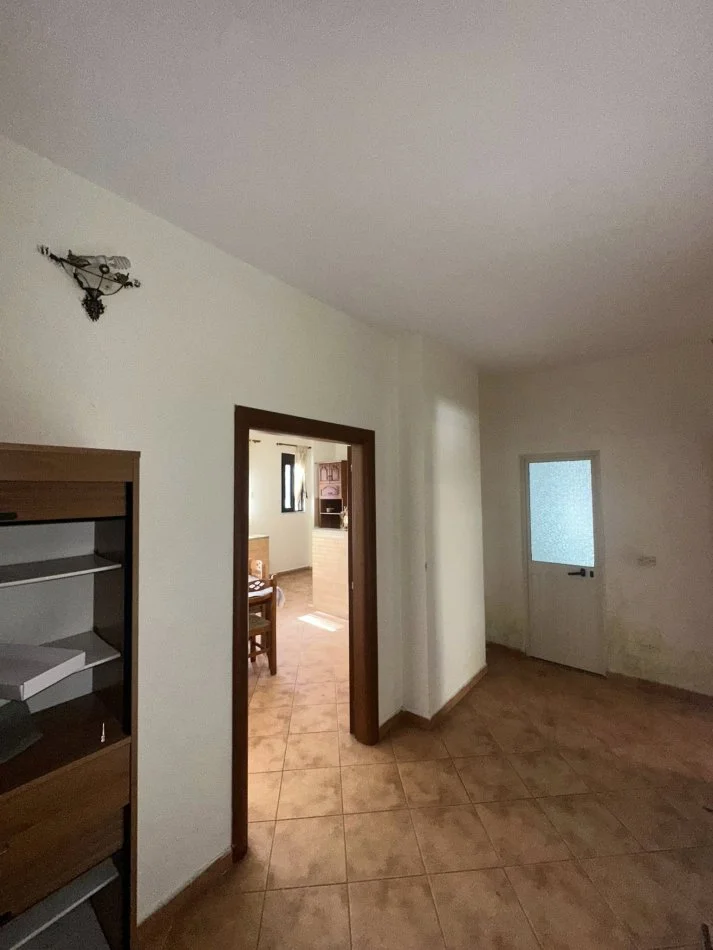 Durres, shes apartament 2+1+Ballkon Kati 6, 105 m² 90.000 € (KUSHTRIMI LIRIS)