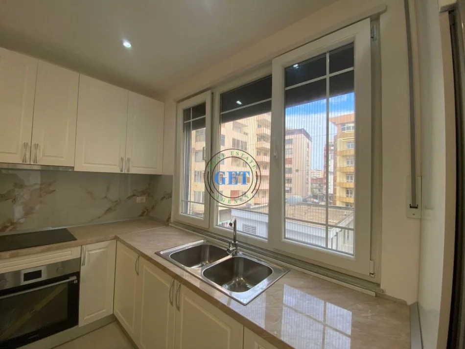 Durres, shes apartament 2+1 Kati 2, 82 m² 120.000 € (Plazh Hekurudha,Durres)