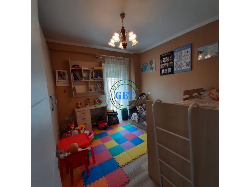 Durres, jepet me qera apartament 2+1+Ballkon Kati 5, 101 m² 600 € (QENDERR,DURRES)