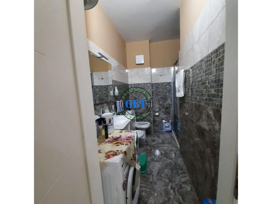 Durres, jepet me qera apartament 2+1+Ballkon Kati 5, 101 m² 600 € (QENDERR,DURRES)